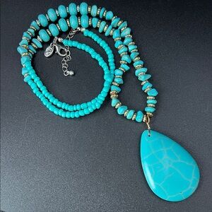 28” Howlite Turquoise Statement Pendant Necklace